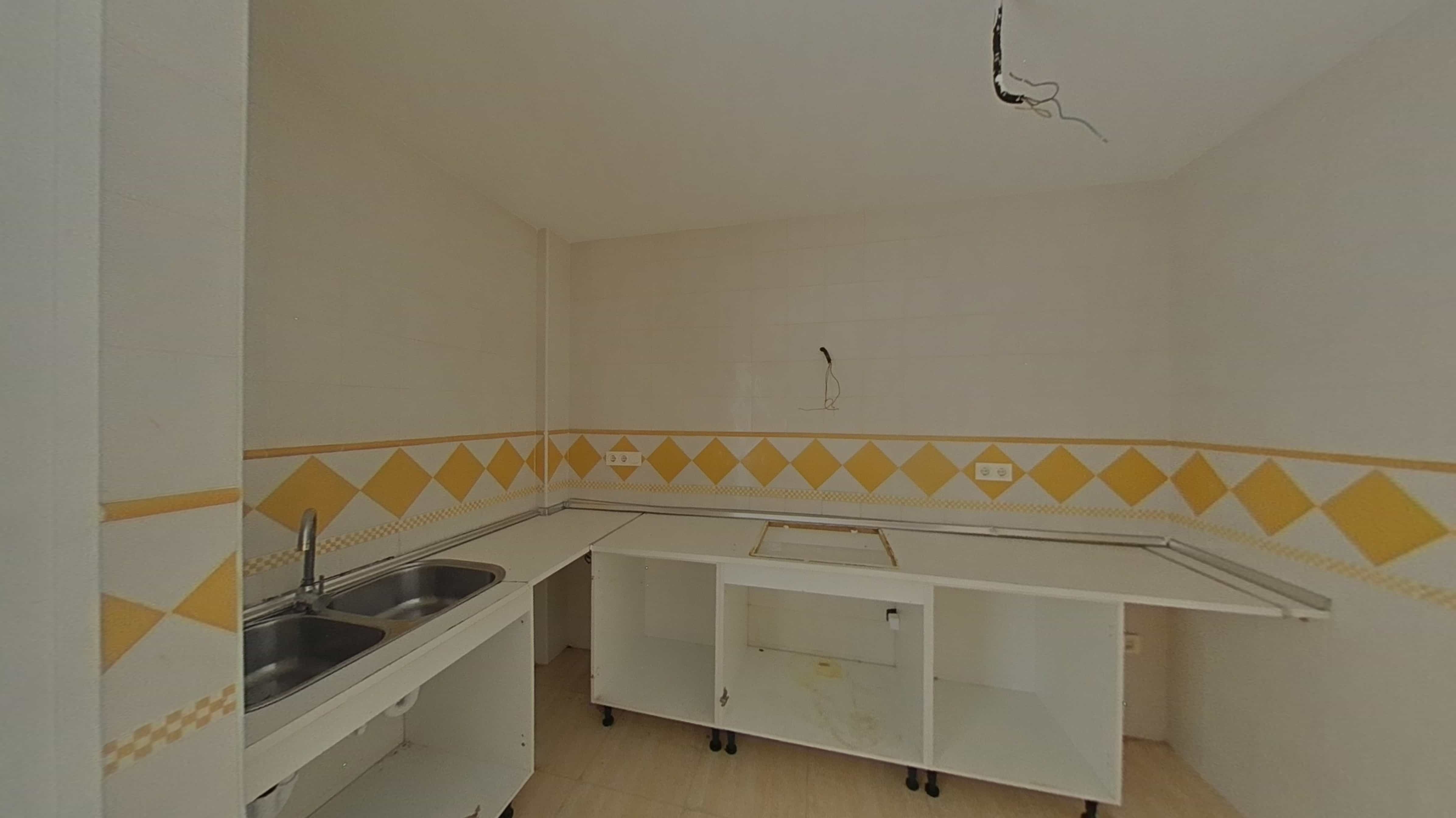 Flat for sale in calle Guillermo Simonelli