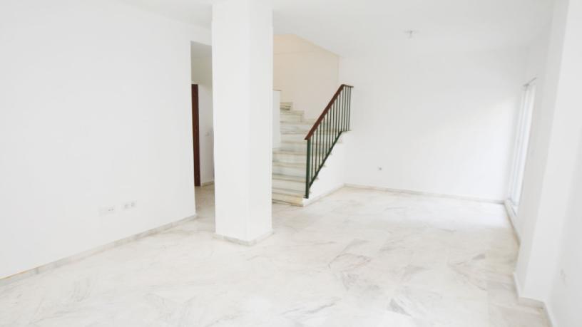 Chalet adosado en venta en calle Pablo Ruiz Picasso