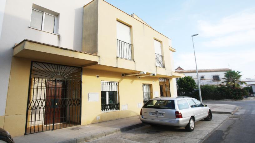 Chalet adosado en venta en calle Pablo Ruiz Picasso