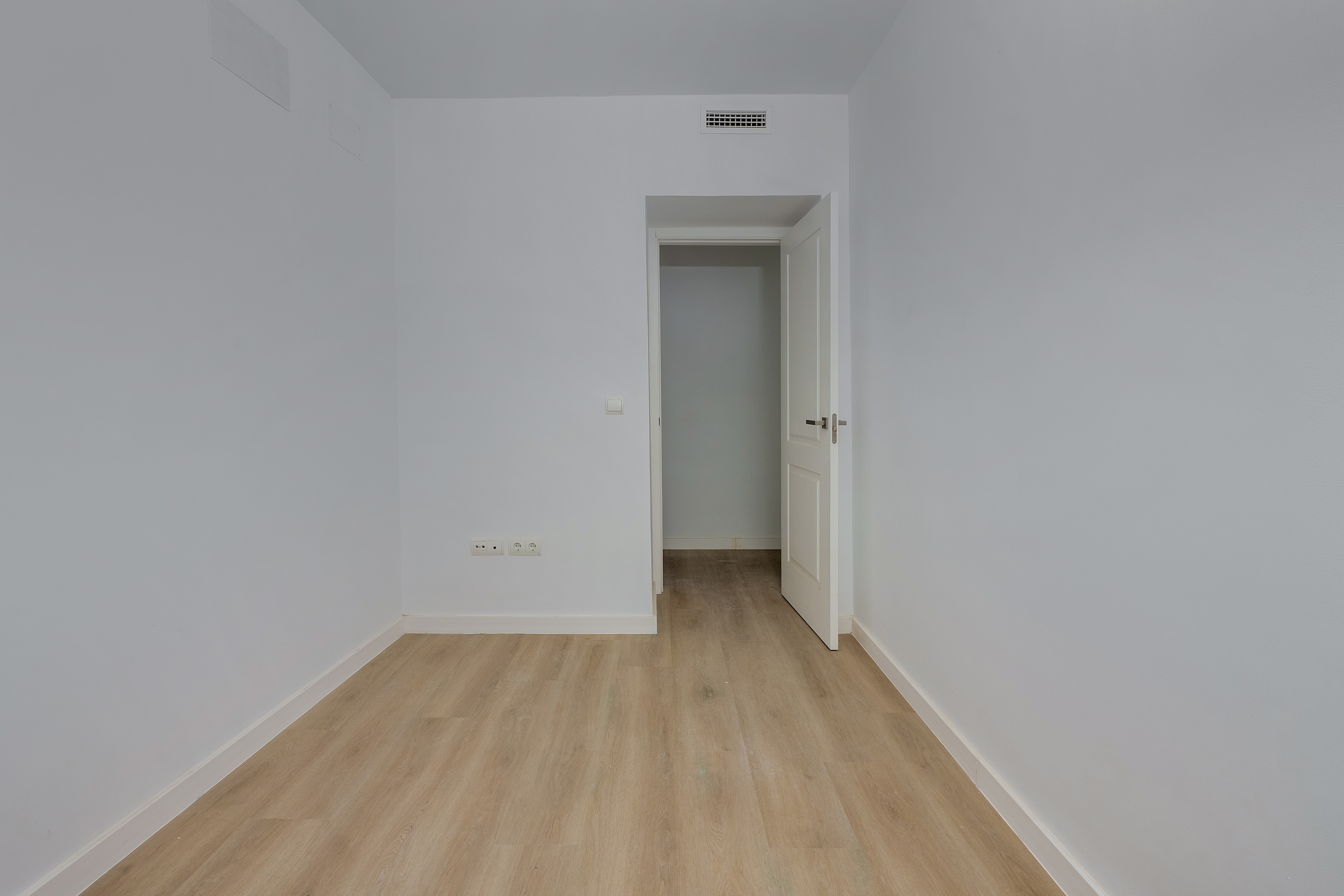 Piso en venta en calle Rafael de la Viesca