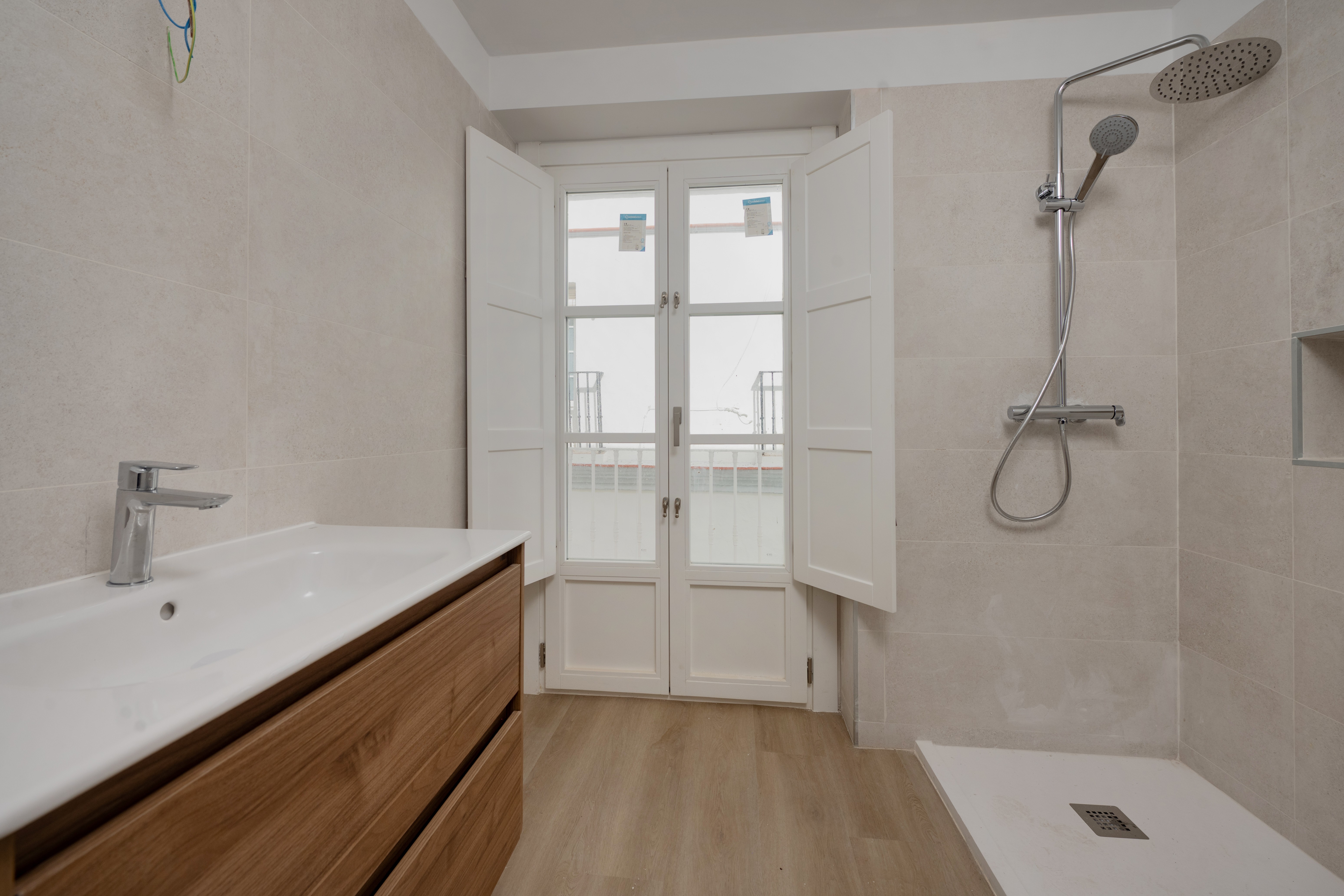 Piso en venta en calle Rafael de la Viesca