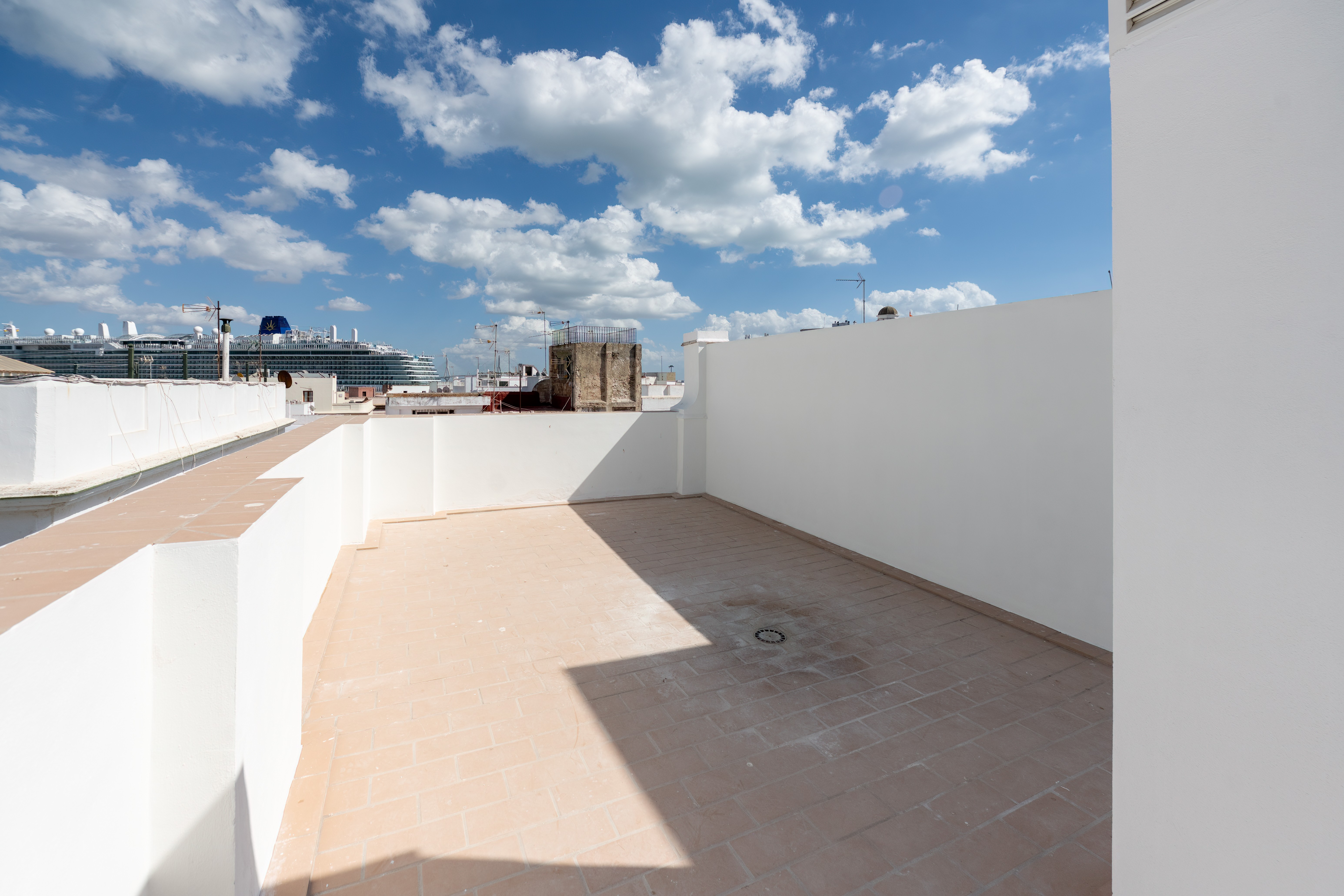 Piso en venta en calle Rafael de la Viesca