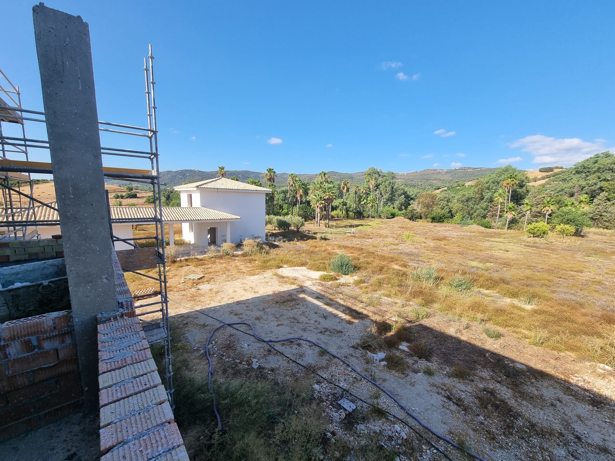 Hotel en venta en carretera A-405