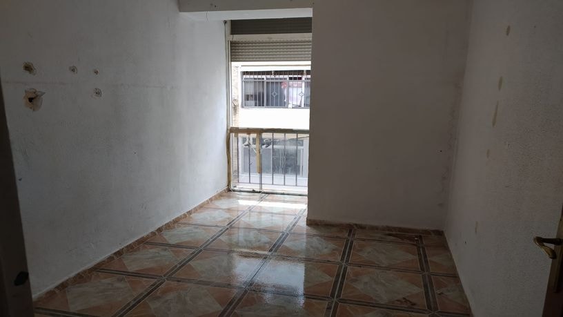 Piso en venta en calle Zuheros