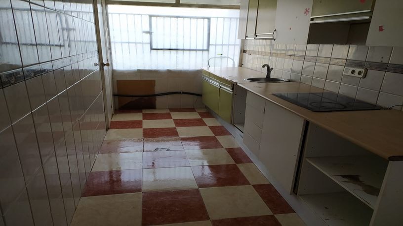 Piso en venta en calle Zuheros