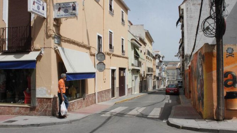Piso en venta en calle Zuheros