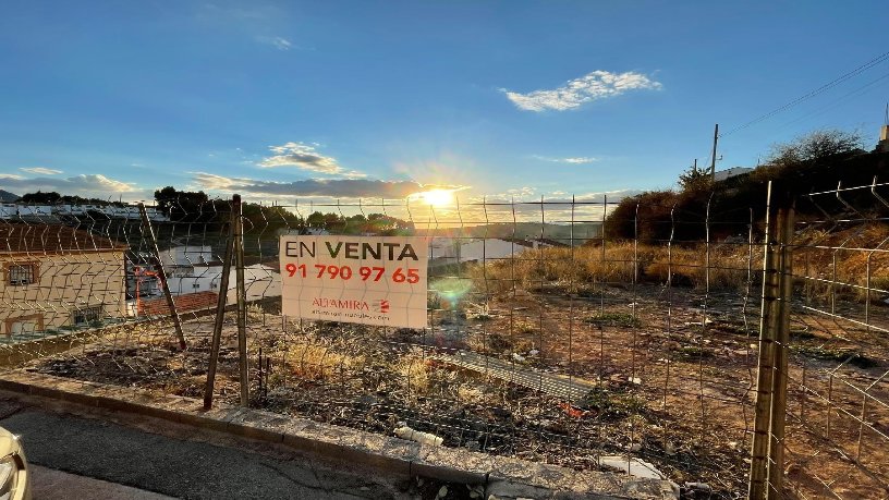 Terreno urbanizable en venta en calle Cerezo