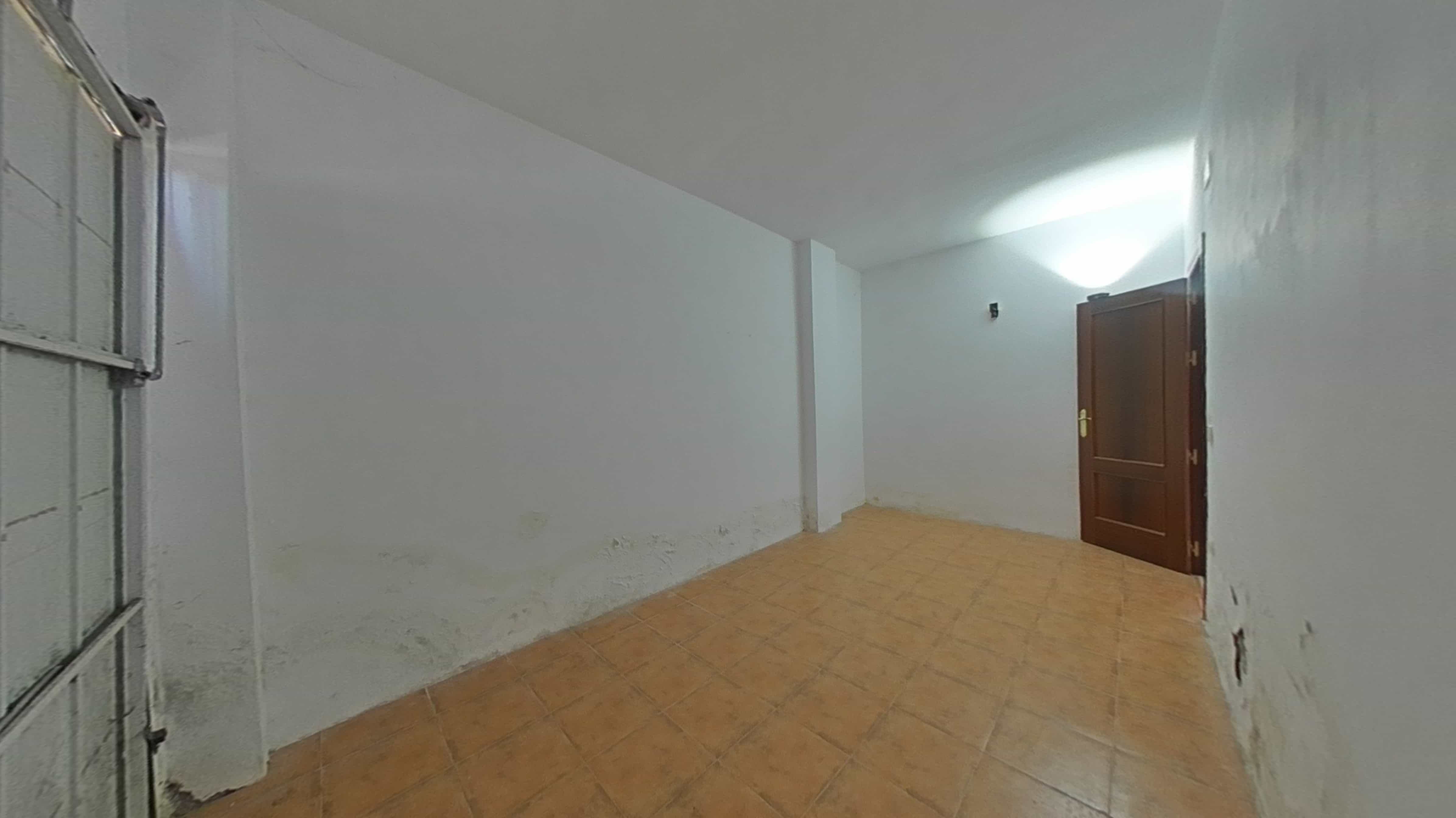 Piso en venta en calle Torrelobaton