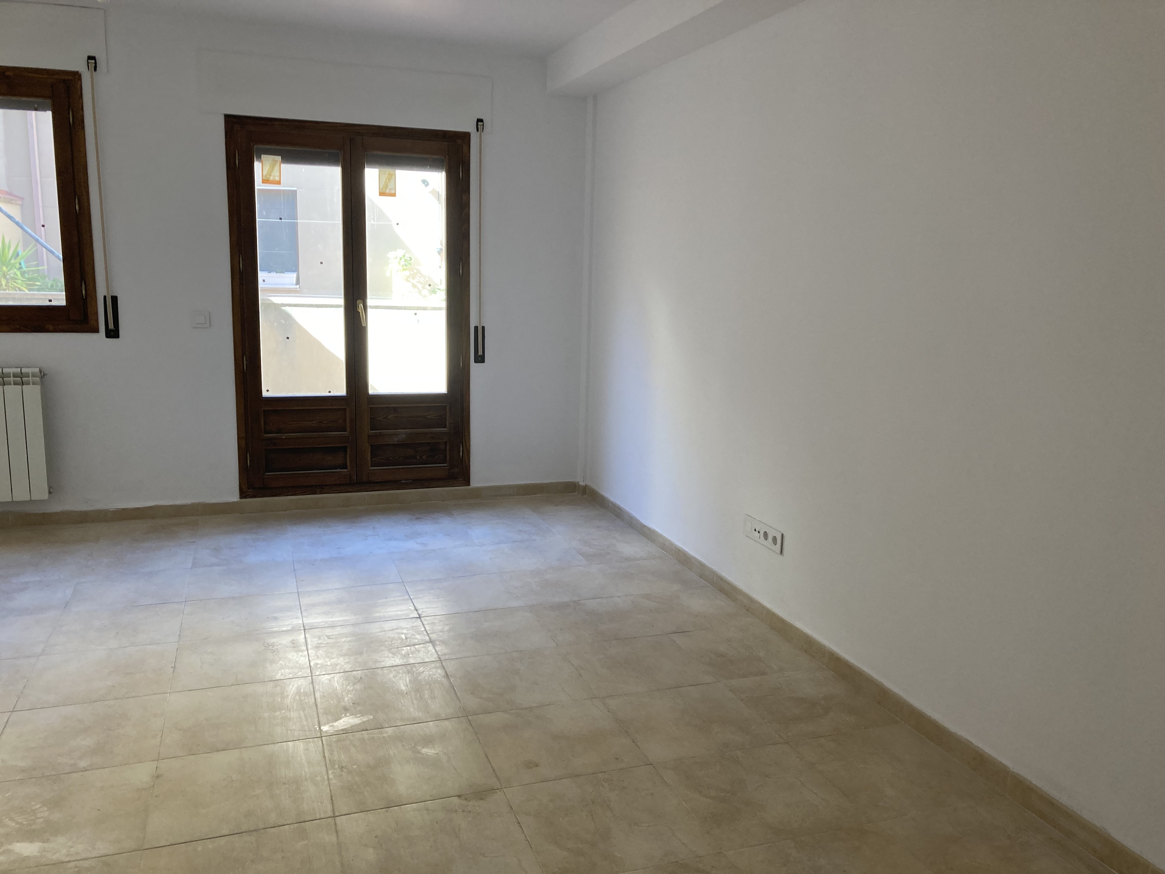 Chalet adosado en venta en calle Arrabal