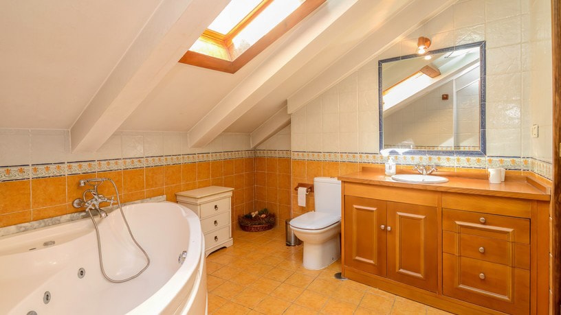 House for sale in favorita Favorita