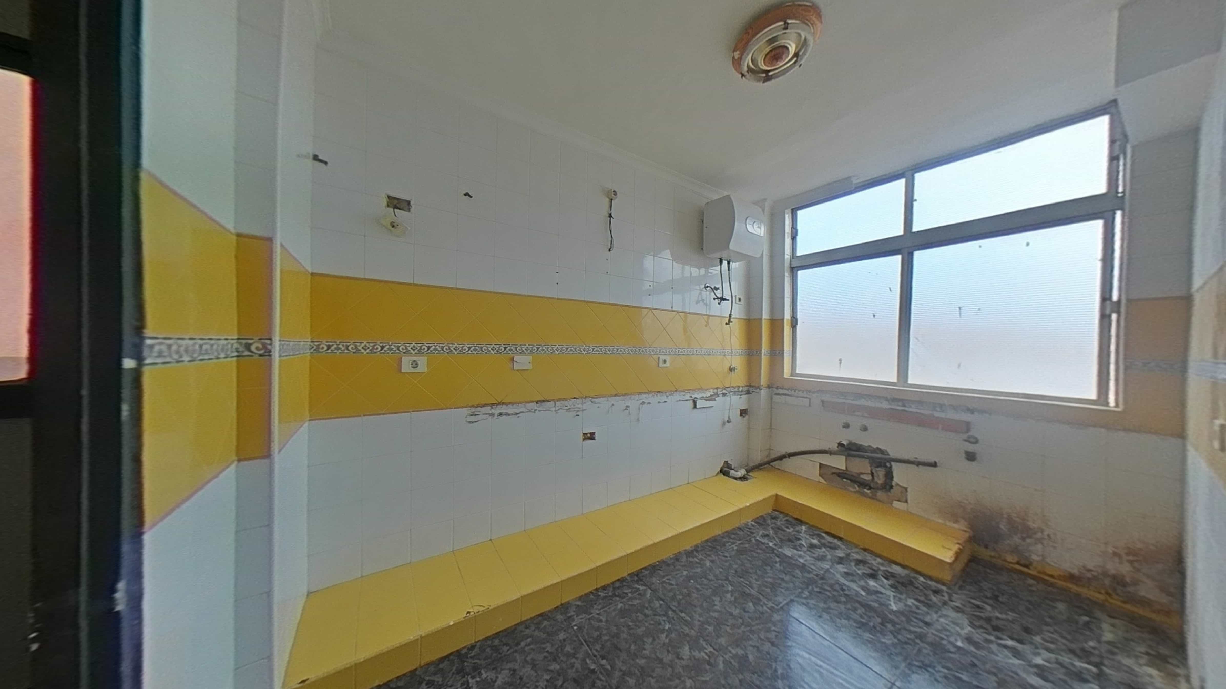 Flat for sale in calle Maria Amador
