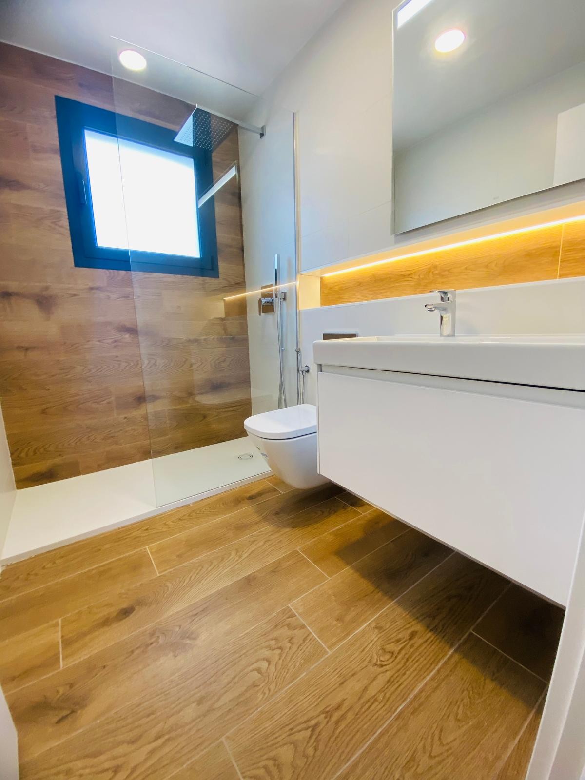 Flat for sale in calle Alcaudon