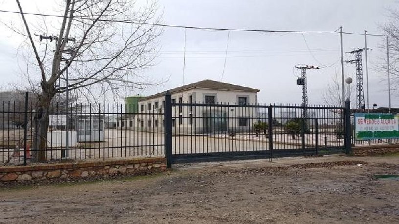 Industrial unit for sale in ctra Finca Chaparro - Monte Encinar