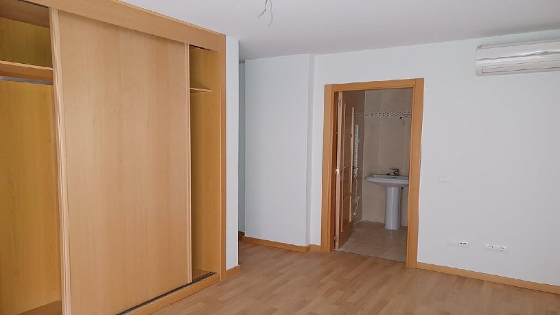 Garage for sale in calle Arenal