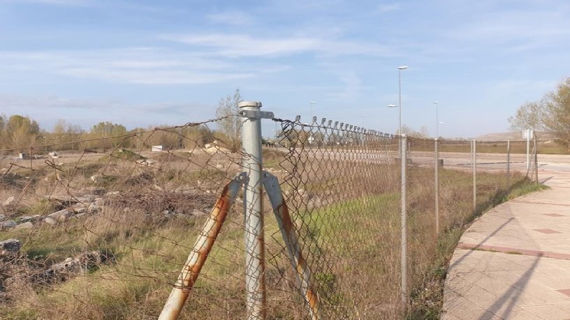Terreno urbano en venta en calle Paraje Curato