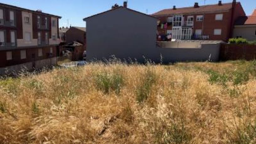 Terreno en venta en calle Gongora-gerardo Diego