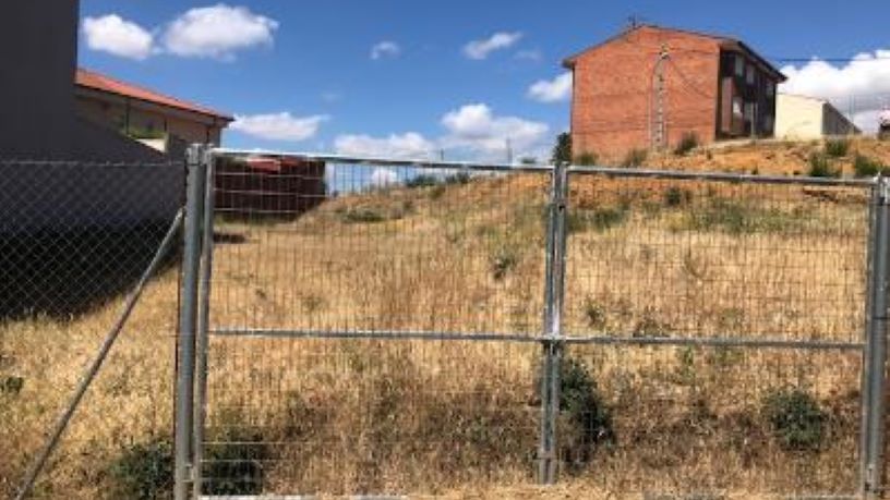 Terreno en venta en calle Gongora-gerardo Diego