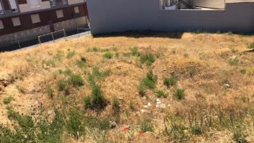 Terreno en venta en calle Gongora-gerardo Diego