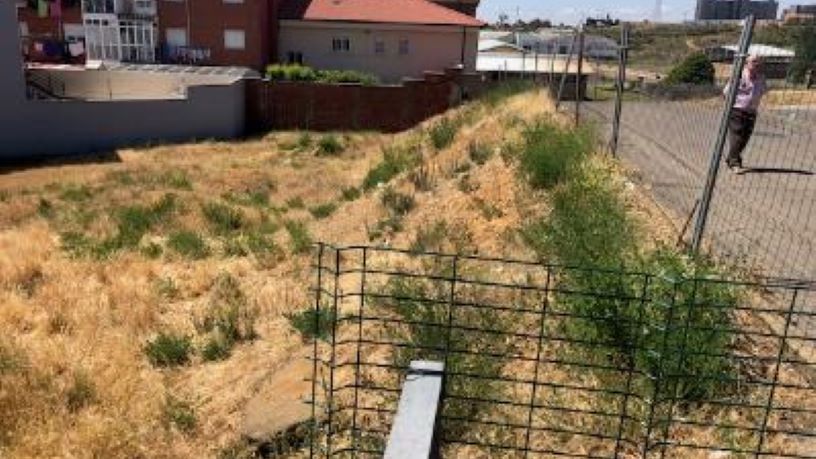 Terreno en venta en calle Gongora-gerardo Diego
