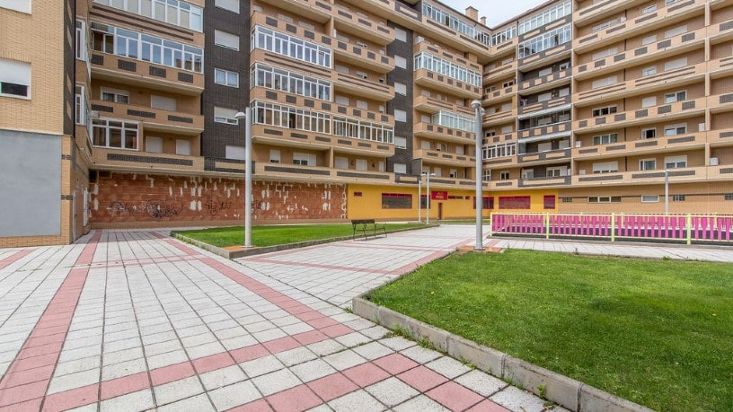 Locaux commerciaux Dans Rue el Encinar C/v el Tejo C/v el Hayedo, León, León
