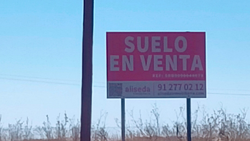 Terrain aménageable à vendre à calle Ur-i-1a la Pinilla