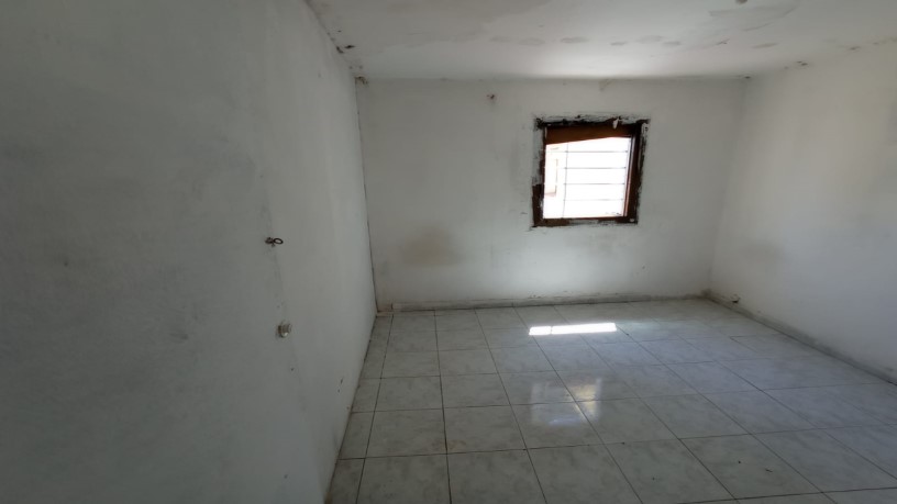 Piso en venta en calle Simancas del Grupo San Roque 25-27