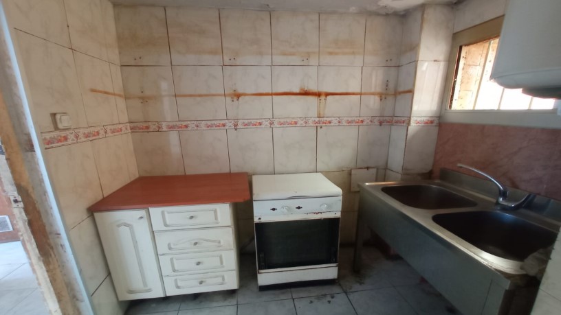 Piso en venta en calle Simancas del Grupo San Roque 25-27