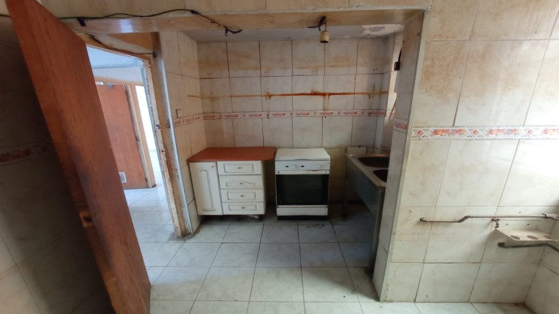 Piso en venta en calle Simancas del Grupo San Roque 25-27