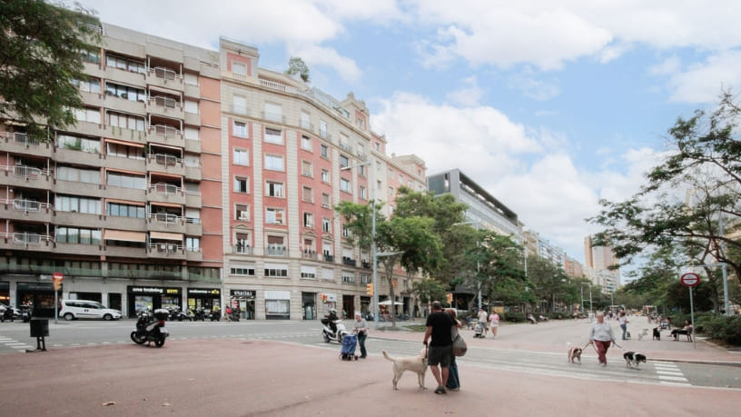 Piso en venta en avda Josep Tarradellas