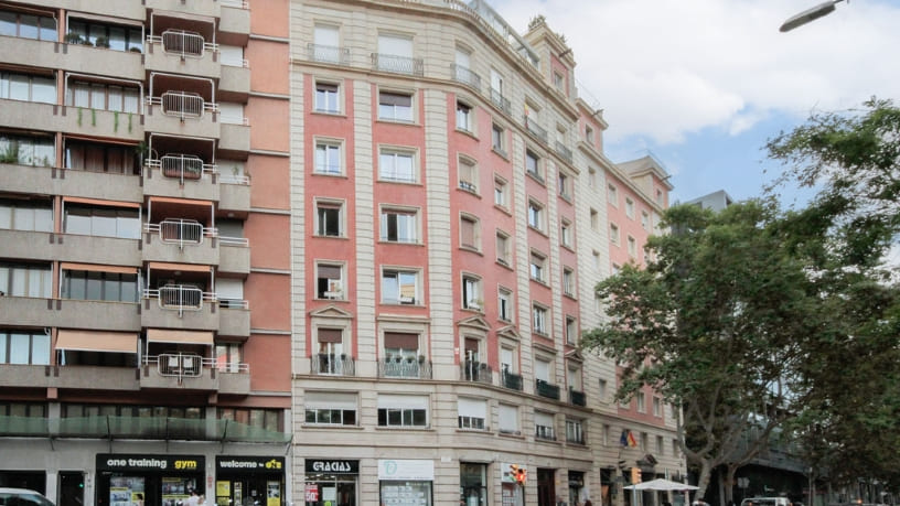 Piso en venta en avda Josep Tarradellas