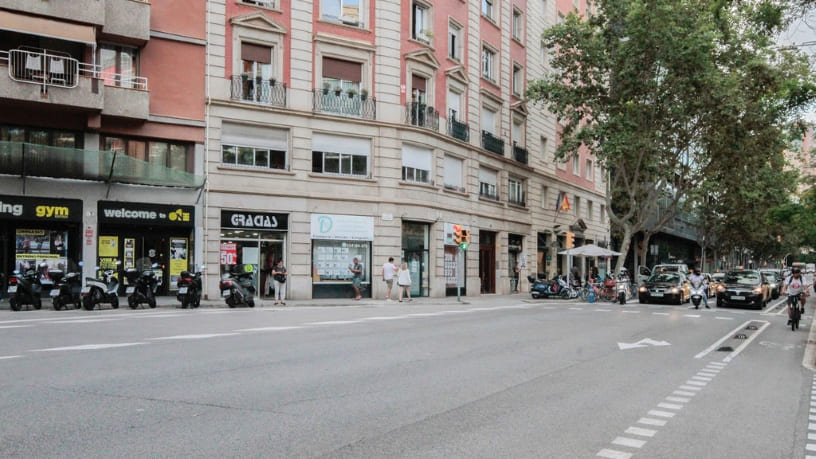 Piso en venta en avda Josep Tarradellas