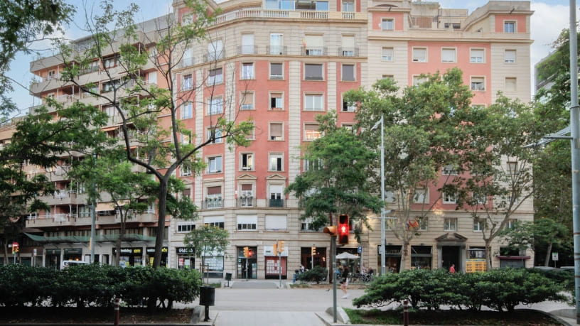 Piso en venta en avda Josep Tarradellas