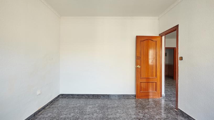 Piso en venta en calle Calderon de la Barca