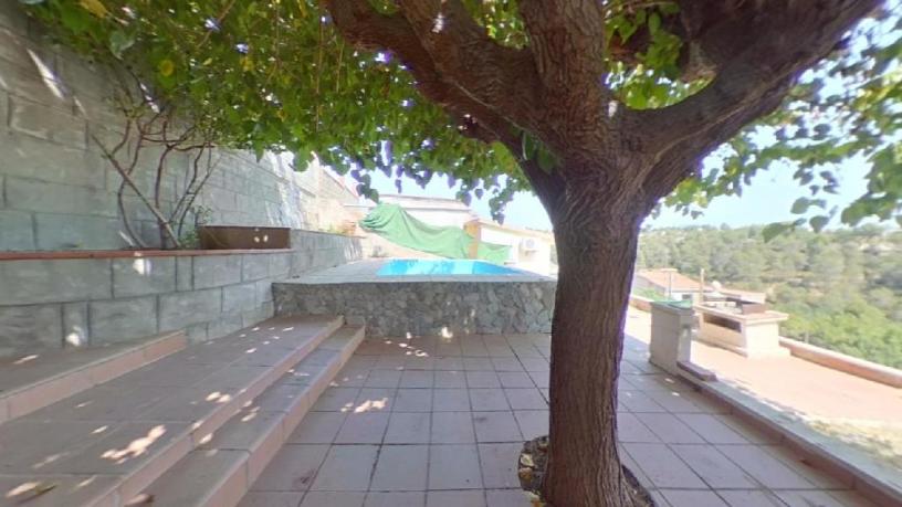 Townhouse for sale in calle Corbera
