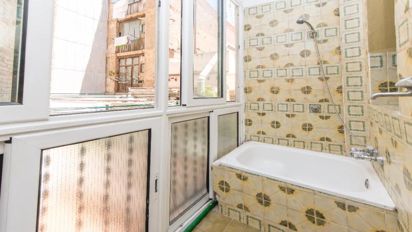 Flat for sale in calle Rafael Capdevila