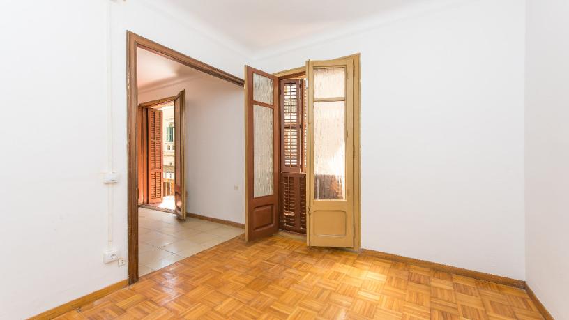 Flat for sale in calle Rafael Capdevila