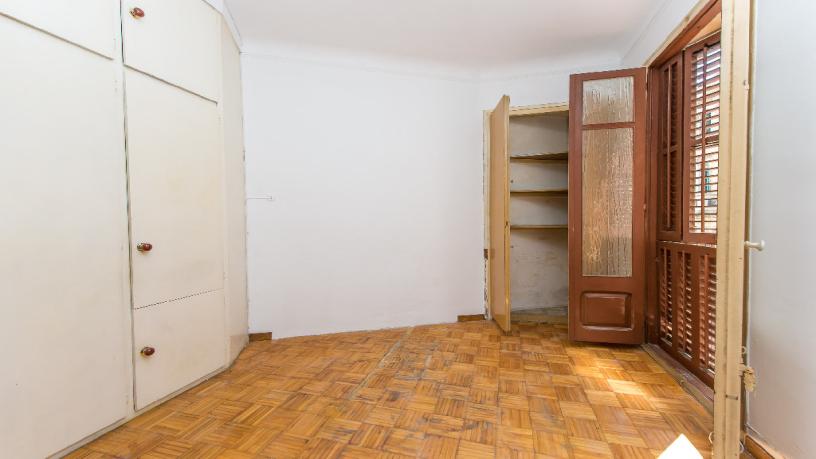 Flat for sale in calle Rafael Capdevila