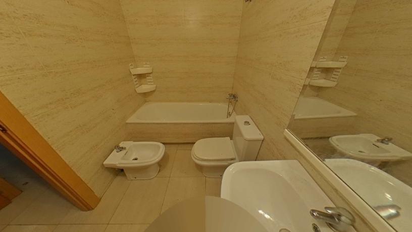 Chalet adosado en venta en calle Jordi Rubio I Balaguer de