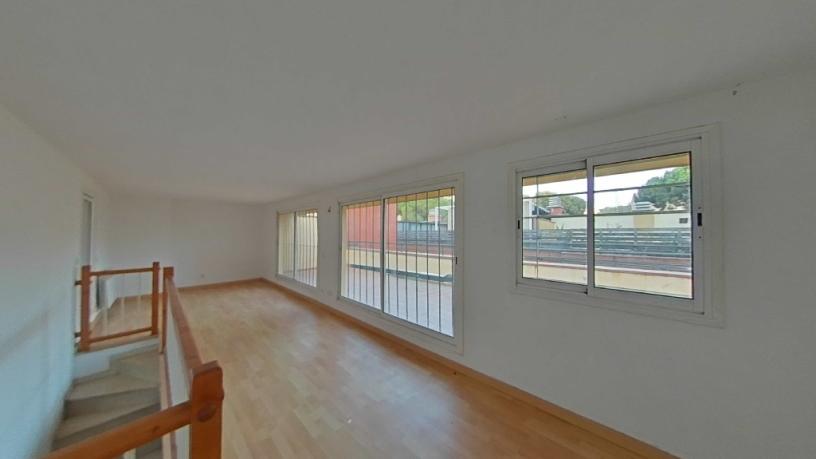 Chalet adosado en venta en calle Jordi Rubio I Balaguer de