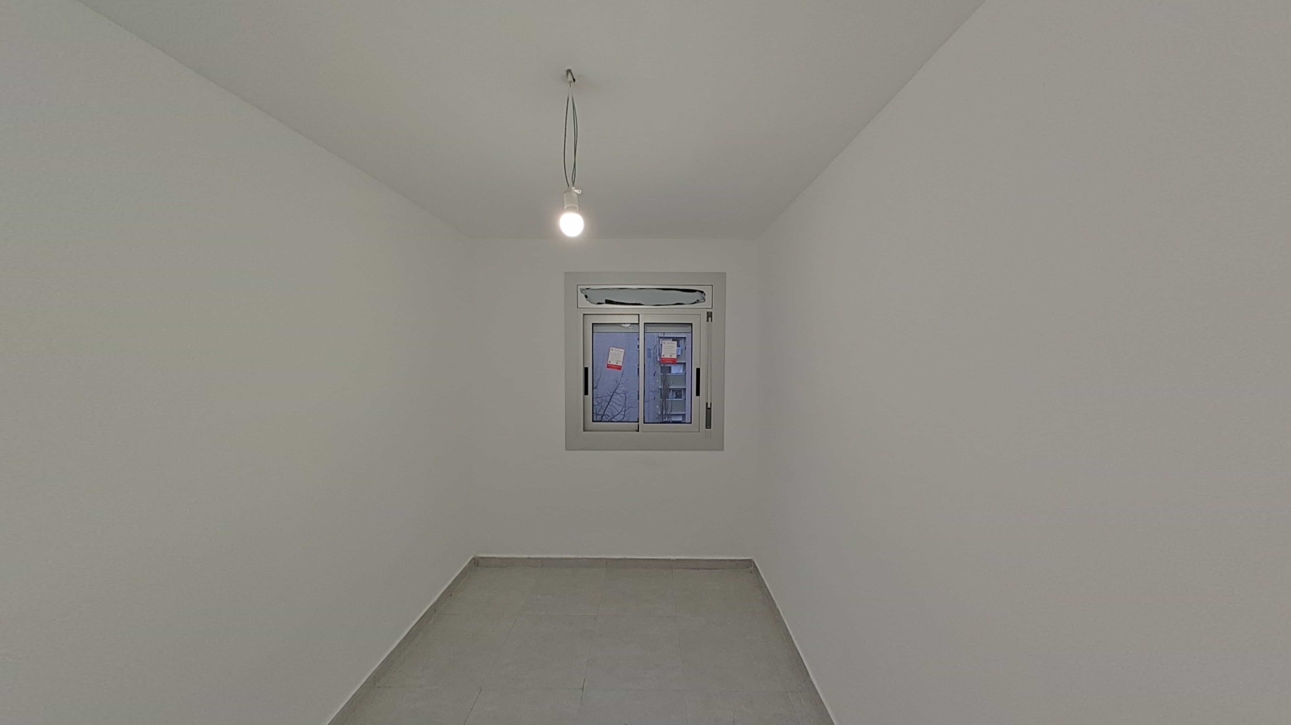 Flat for sale in calle Cova Simanya