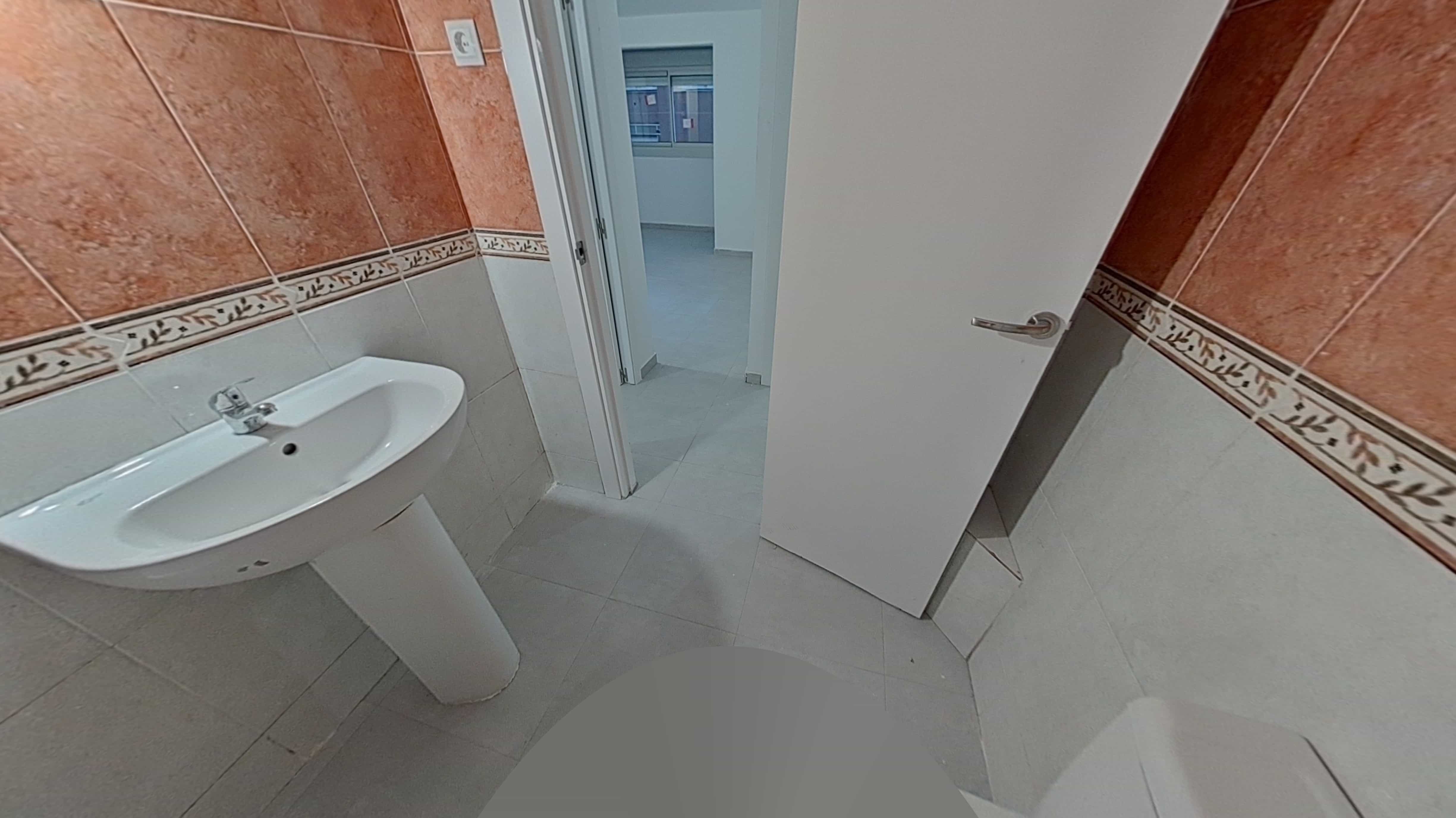 Flat for sale in calle Cova Simanya