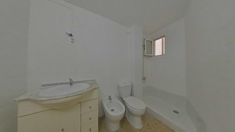 Flat for sale in rbla Nova