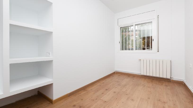 Flat for sale in calle Rafael de Campalans