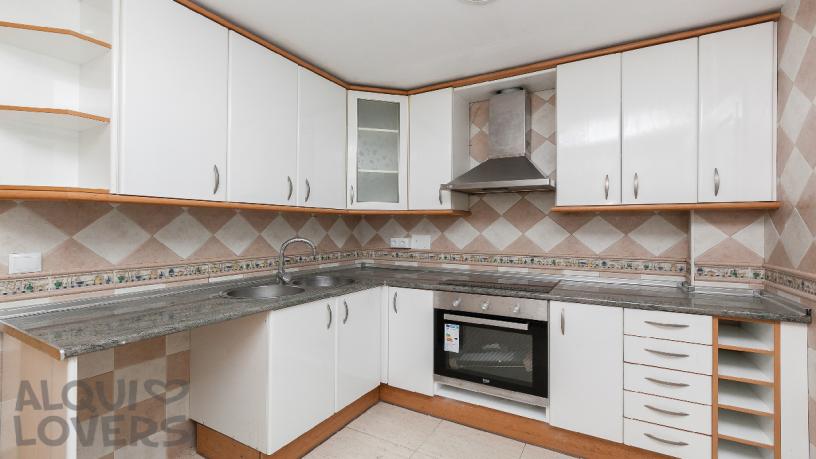 Piso en venta en calle Montserrat