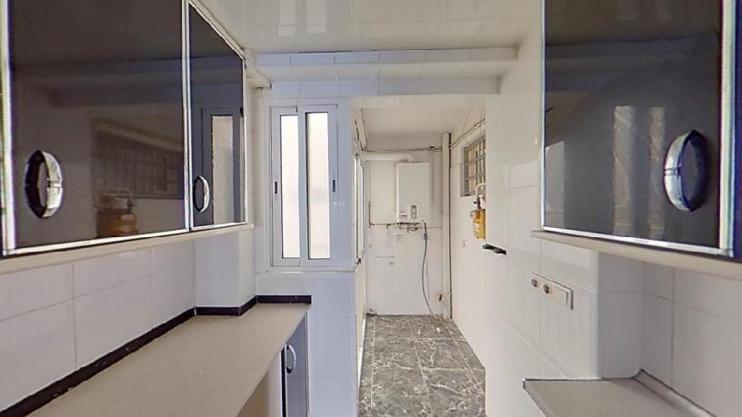 Flat for sale in calle Monturiol