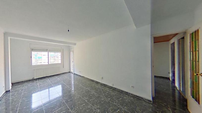 Flat for sale in calle Monturiol