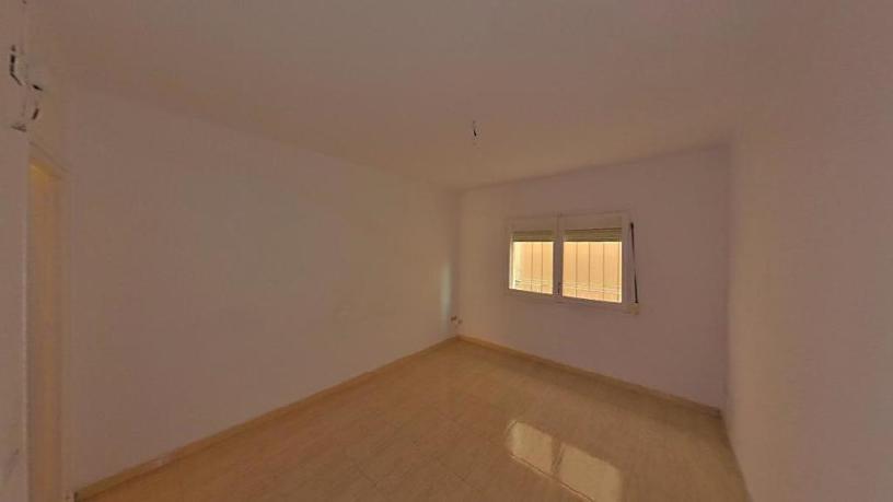 Piso en venta en plaza Les Filipines