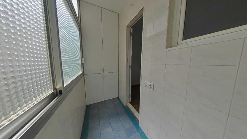 Flat for sale in calle Salvat Papasseit