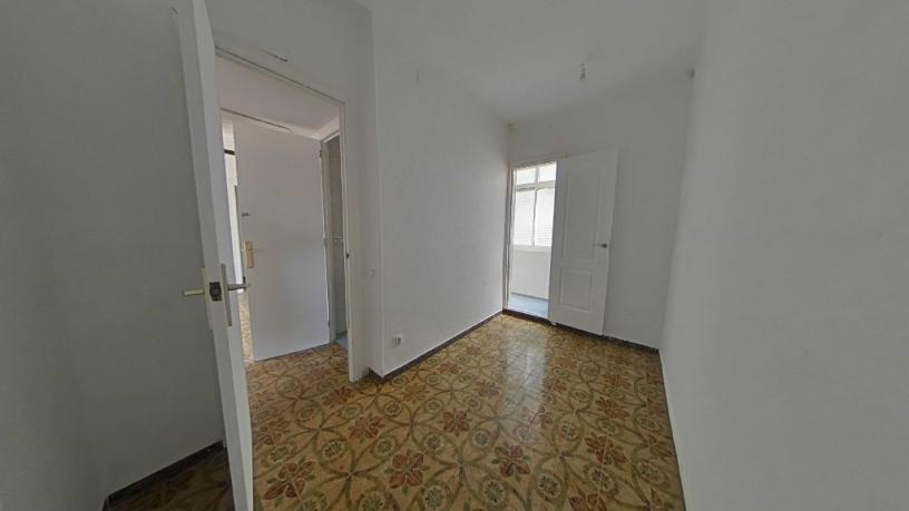 Flat for sale in calle Salvat Papasseit