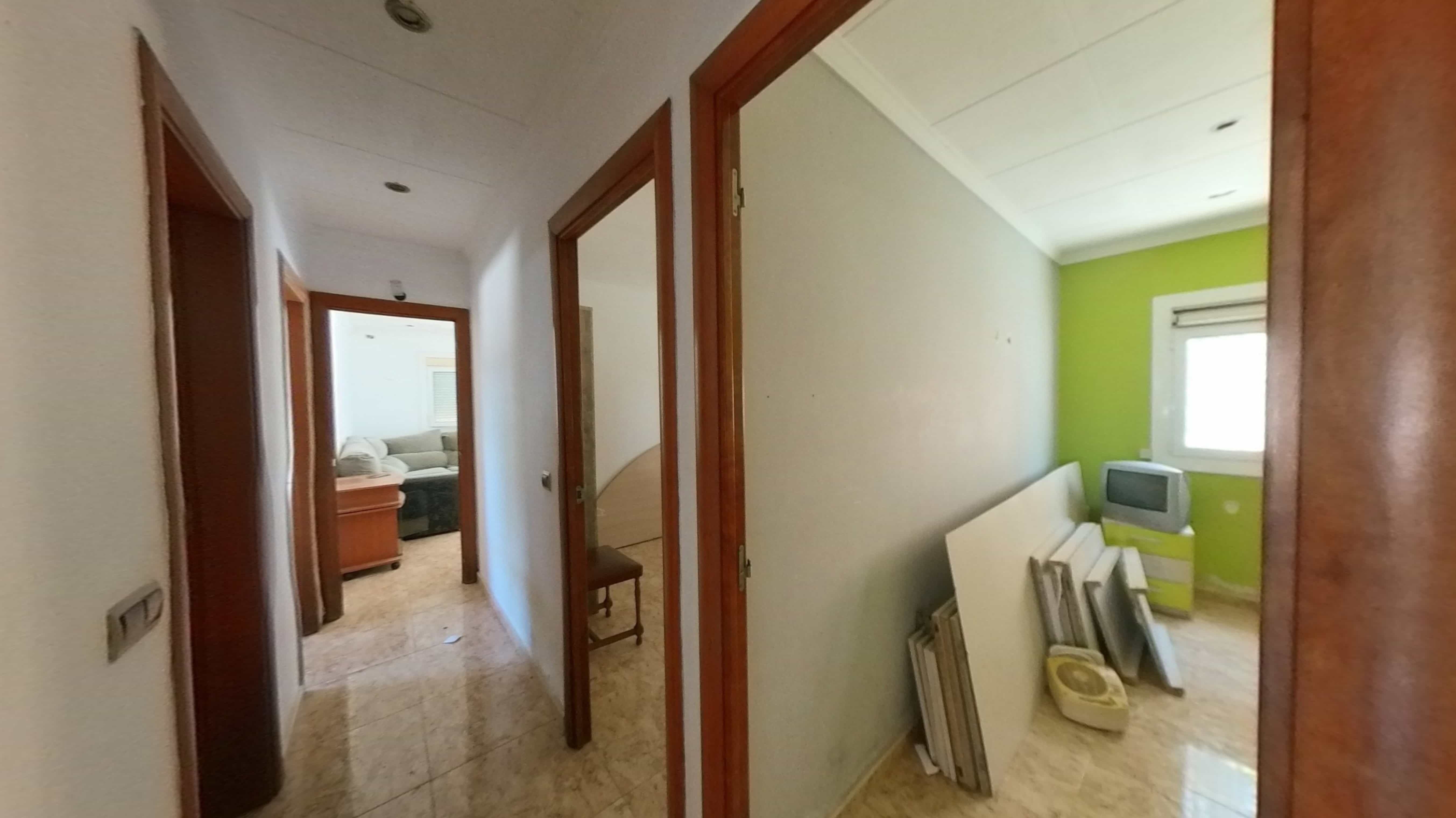 Chalet adosado en venta en calle Tallat